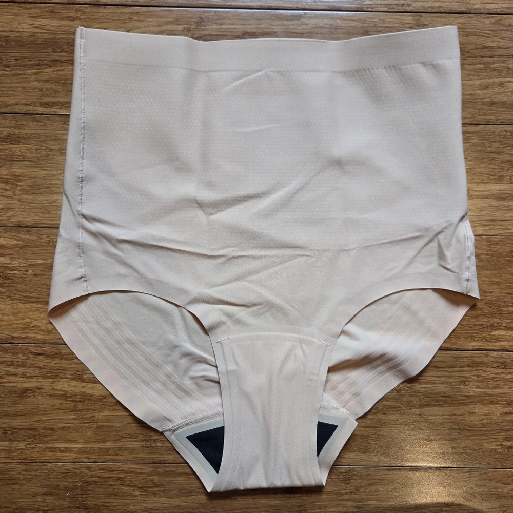 New Knix High Rise Leakproof Shaper Bikini Brief - Warm Sand / Nude - Medium